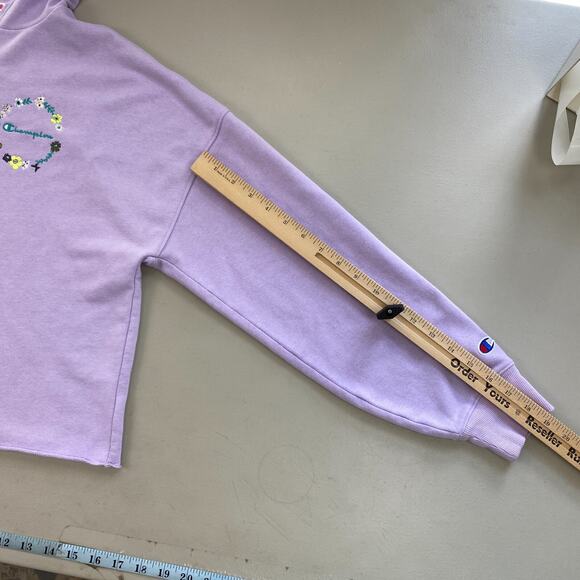 Champion Cropped Hoodie Sweatshirt Women Medium Pastel Purple Embroidered Floral - Picture 5 of 11